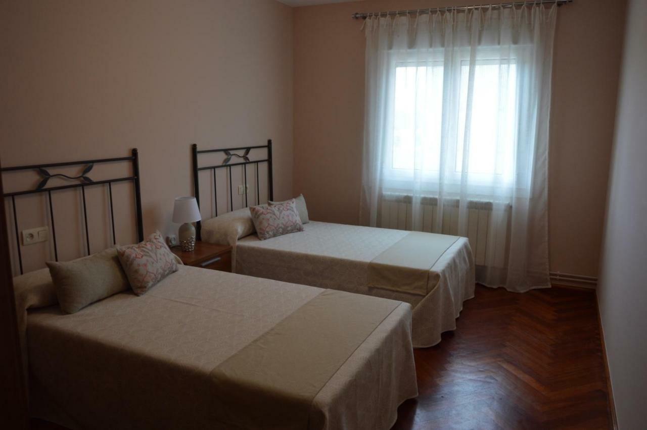 Piso Da Empegada Apartamento Arzúa Exterior foto
